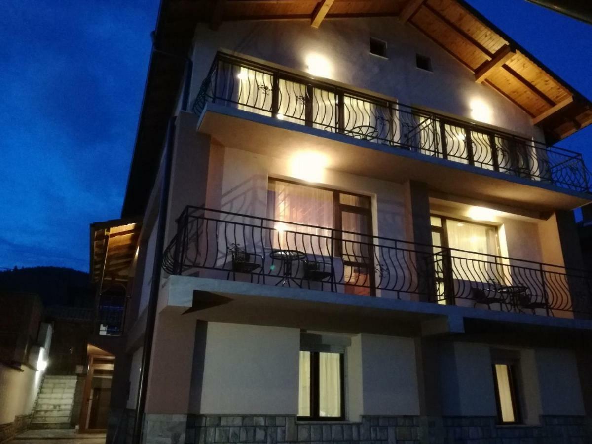 Къща Генчеви Ξενοδοχείο Sarnitsa Εξωτερικό φωτογραφία